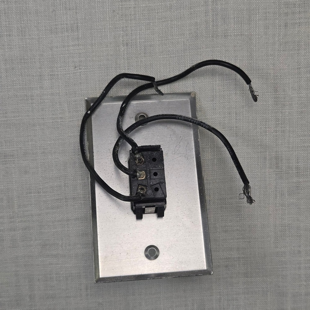 VTG Emerson Fan Control Switch Plate Silver High Off Low Rocker Aluminum USA GUC - Picture 5 of 5